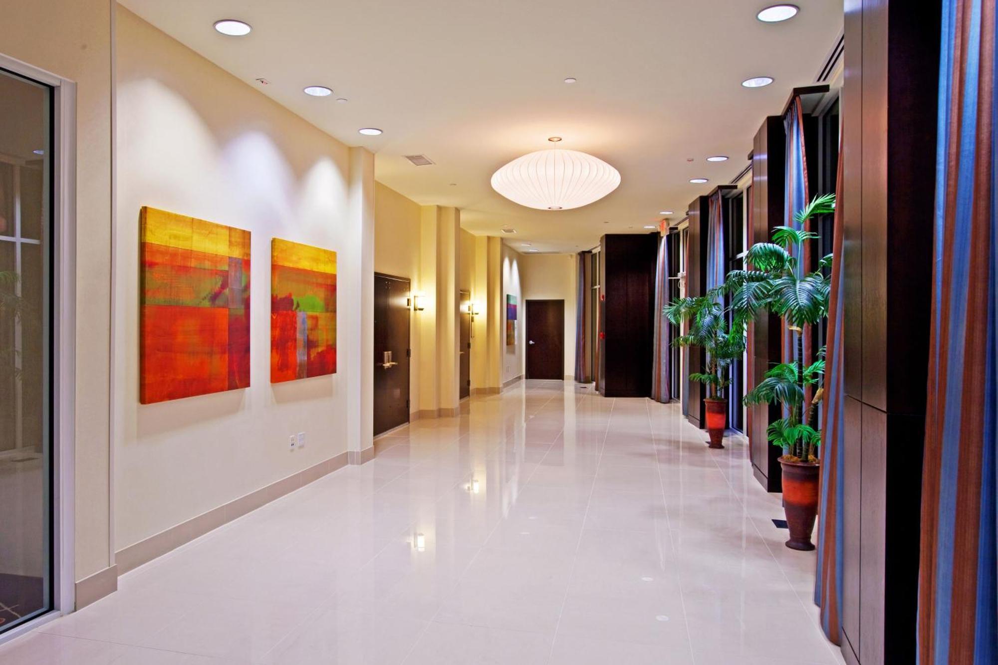 Airport - Fair/expo By Ihg Hotel